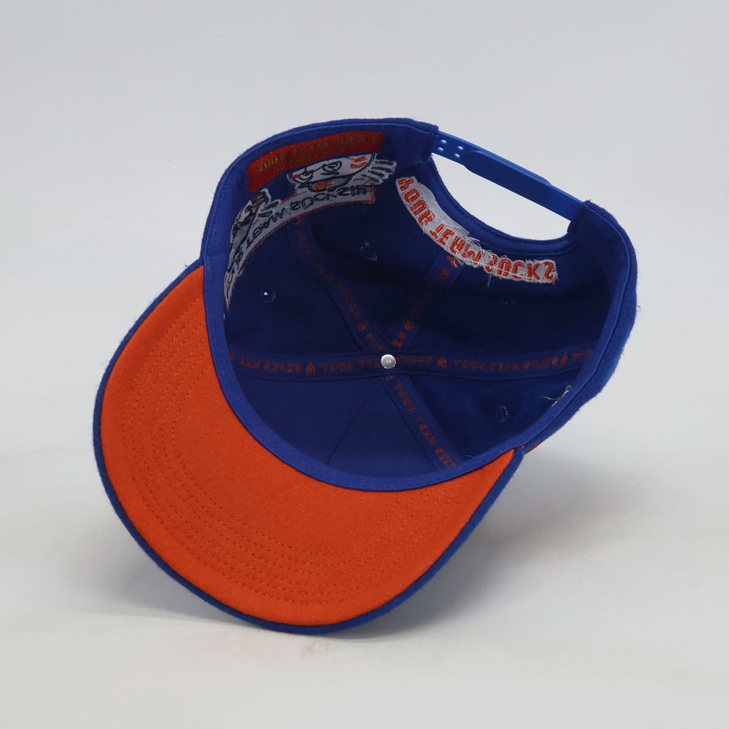QUEENSBRIDGE SNAPBACK HAT