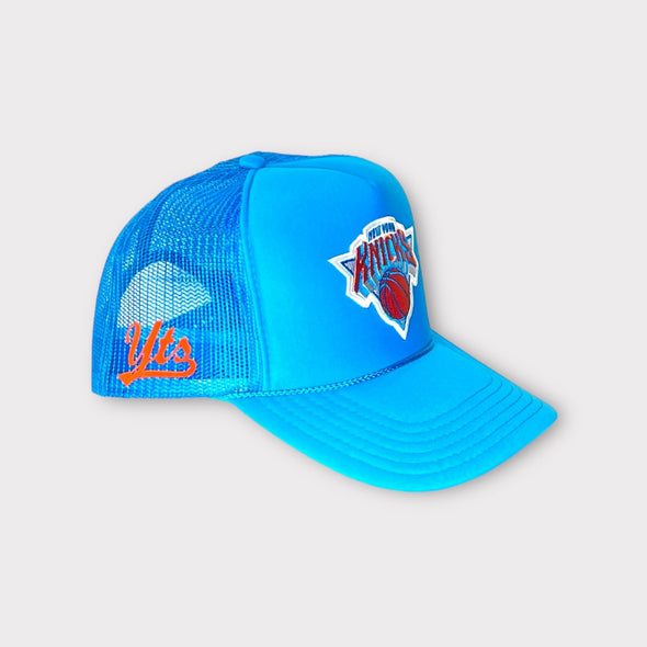 NY KNICKS VINTAGE TRUCKER